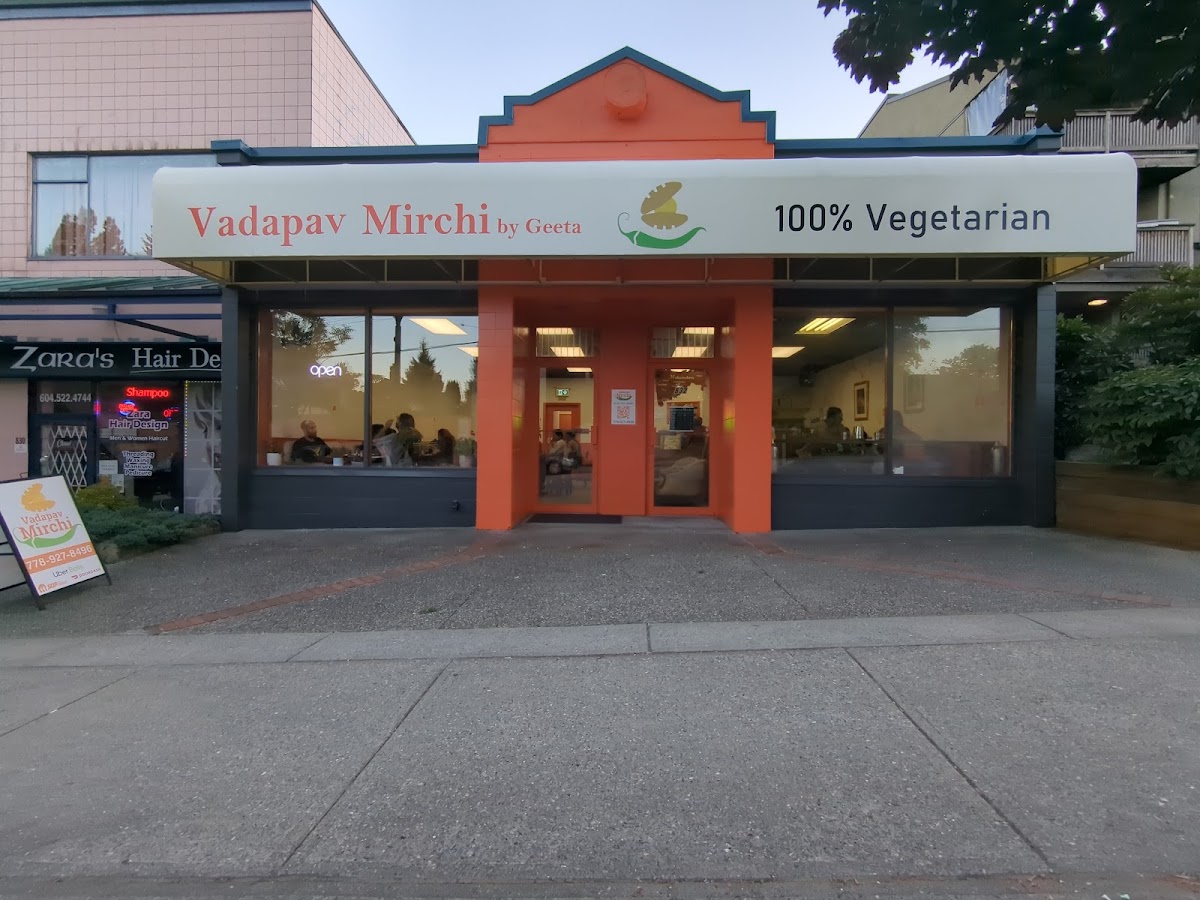 Vadapav Mirchi By Geeta